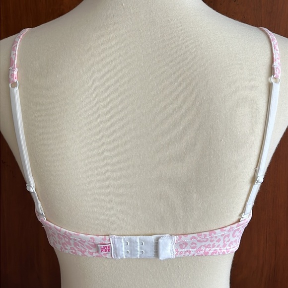 Love Pink Leopard Print T-Shirt Demi Bra EUC 34B - Picture 3 of 12